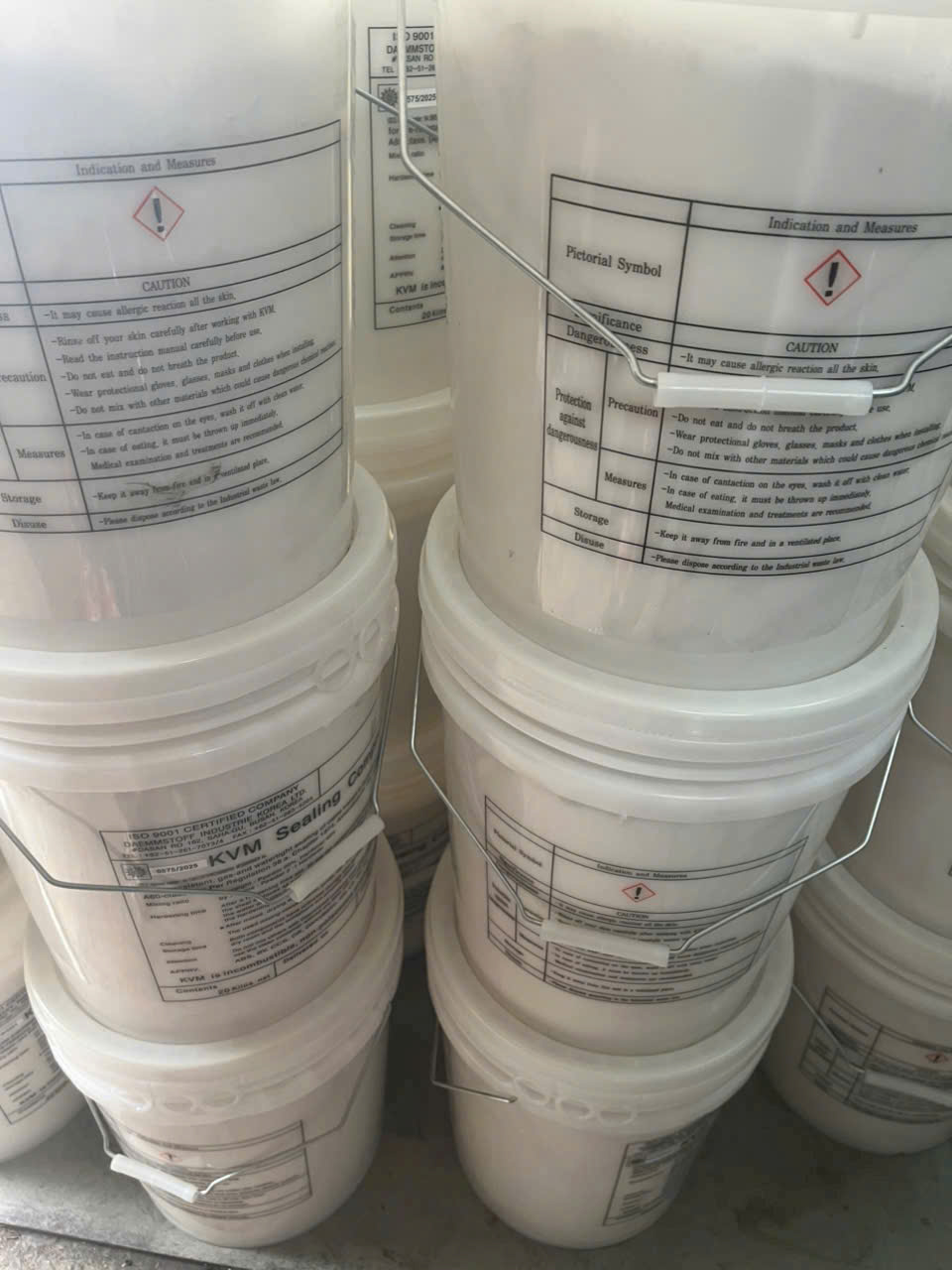 Keo làm kín Mangana